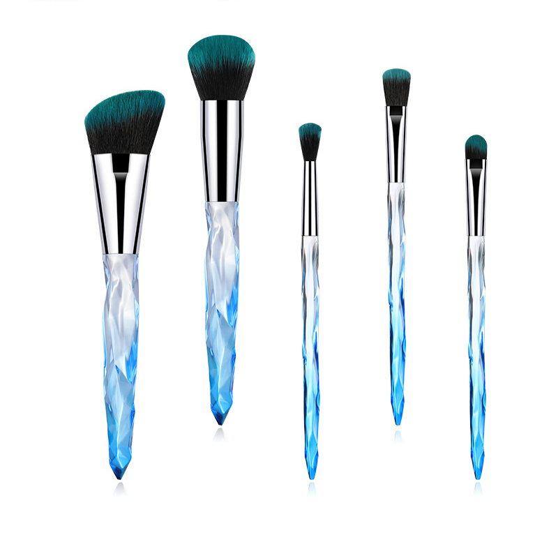 10916376446_1637952815