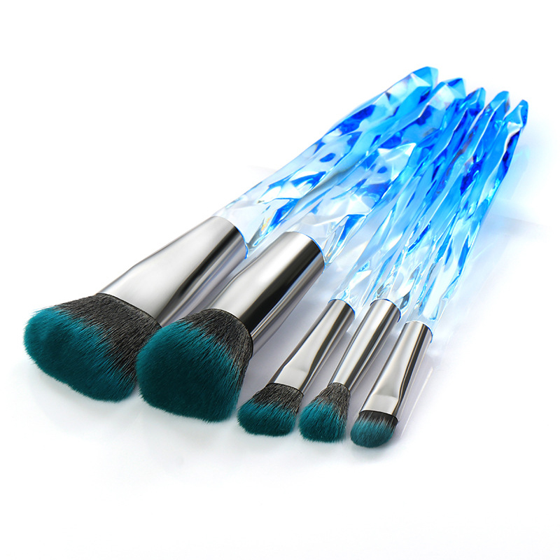 10946764207_1637952815