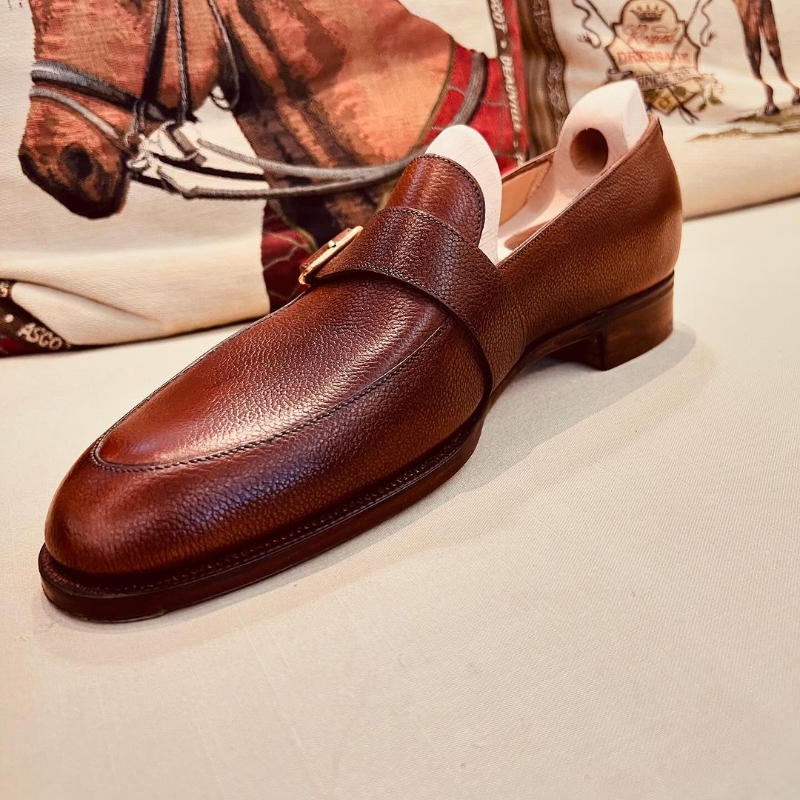 Mocassin a boucle en veau graine (2)