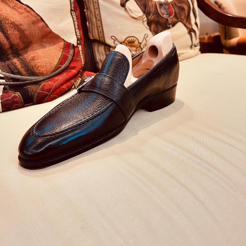 Toujours un mocassin à bride (2)