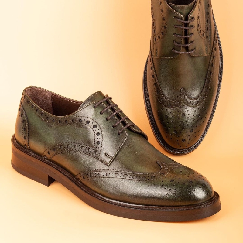 KONGUR GREEN#zerbaycollection #zerbay #derbyshoes #handcraftedshoes #loafer #laceupshoes #leathersole #loafersforsale #loaferlove #loaferlife #menloafers #chaussureshommes #herrenschuhe #shoemaker #handcraftedshoes #hand (2)