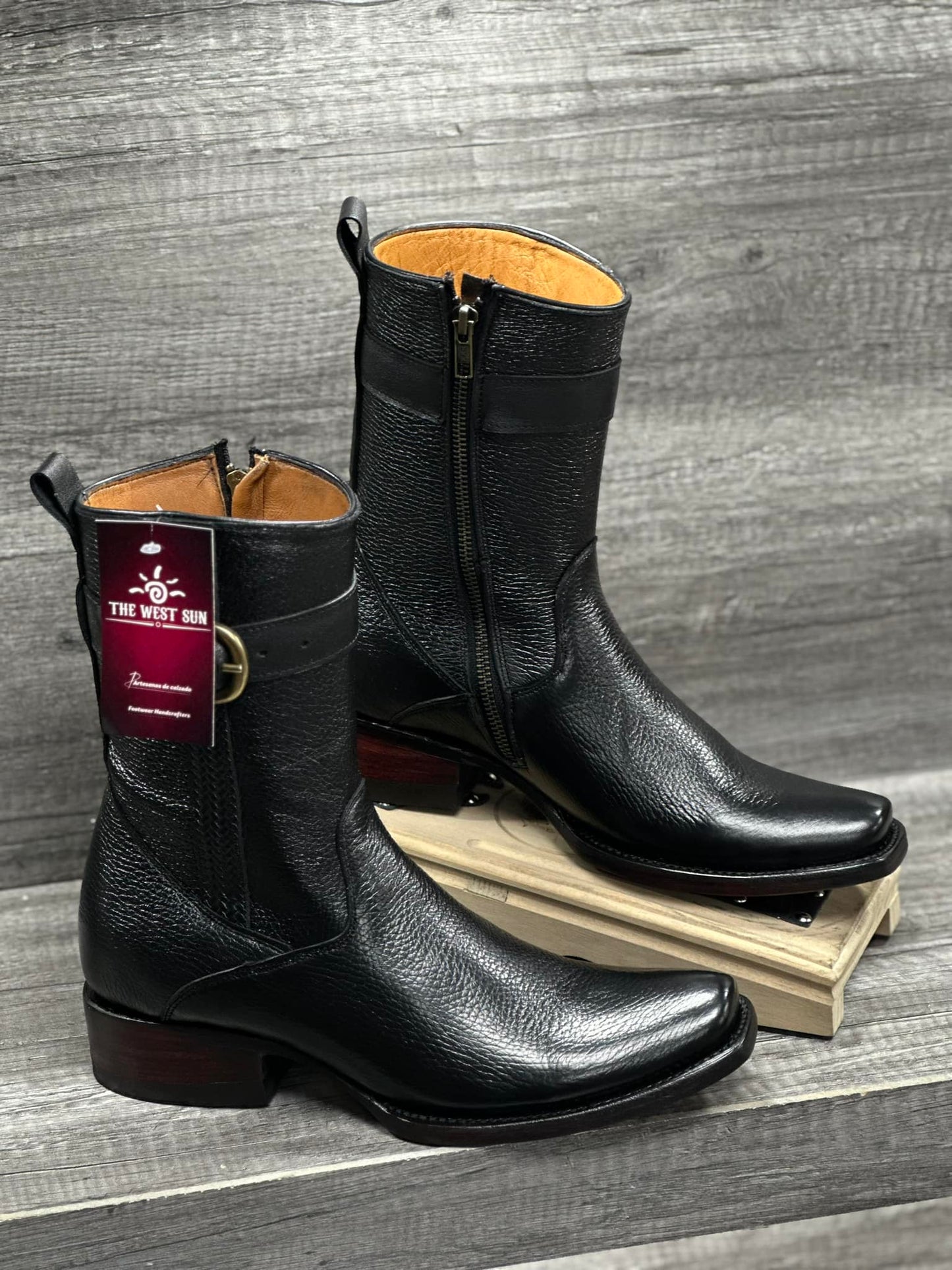 2024 Men_s Purely Handcrafted Cowhide Boots (1)