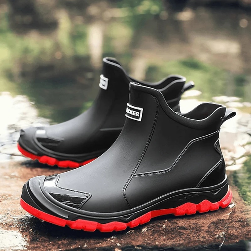 Black_Red_Boots