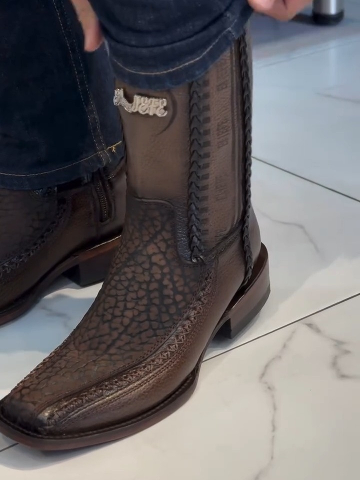 martinez_boots_7848C62F47D00C6F00E12A8DC54C88AE_video_dashinit-1_副本