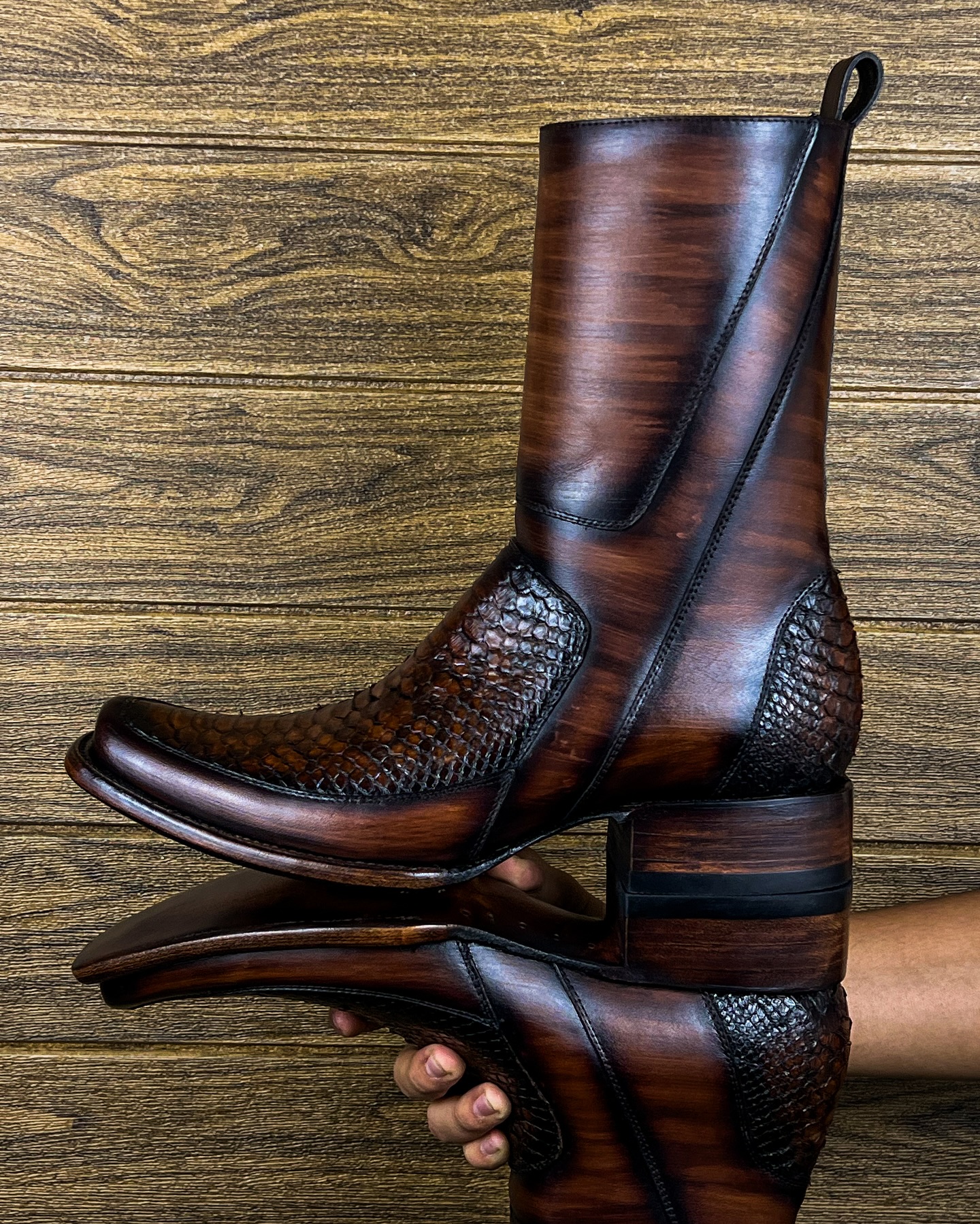 blackbootsmx__470677638_17890183014148249_6441083069503684450_n