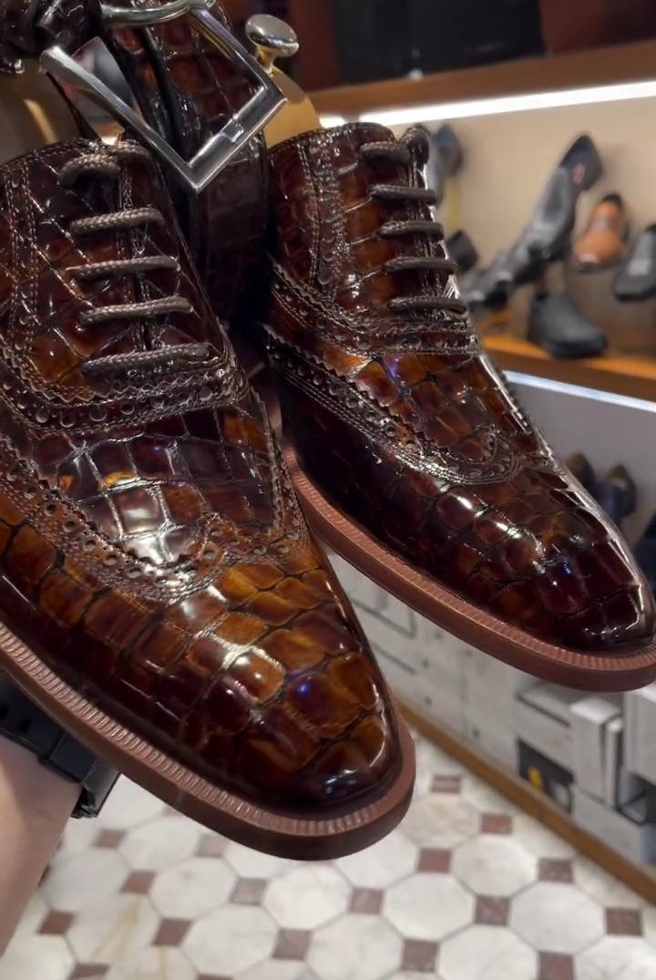 pasargadleather_AQOpwH7hNsWFIGDwQanAzdKKgKtJ_0i6x9lf5n8l1CNDEXR68zYFD9uAIAGRGHXnMeGAtaEi_ISL-aZ5ucsyivLQlQsqHw2v9V8oAoI-2