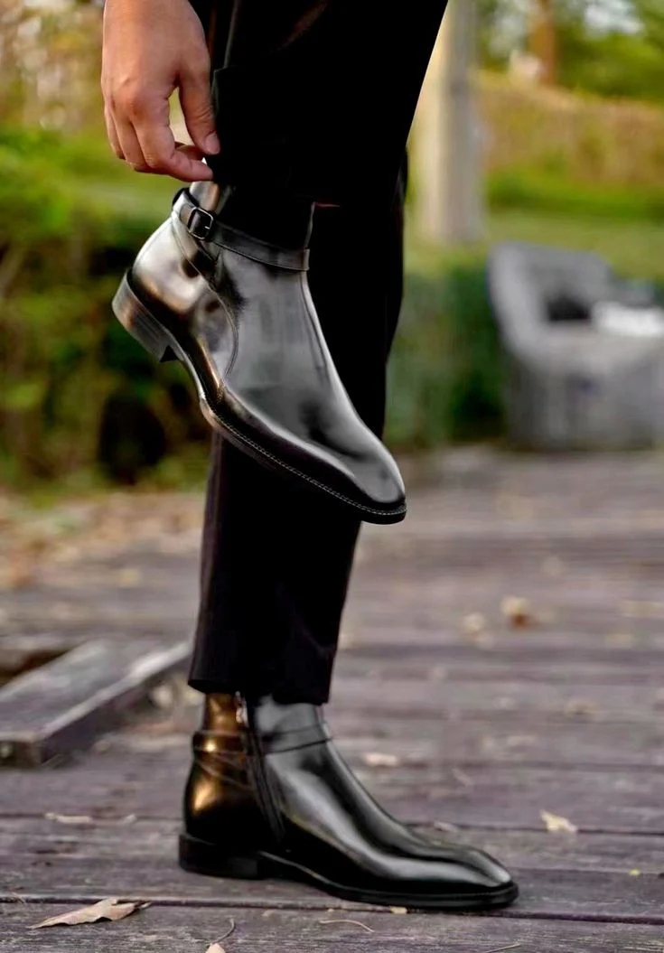 Experience Comfort_ Leather Chelsea Boots for Men with Sturdy Sole Support (1)