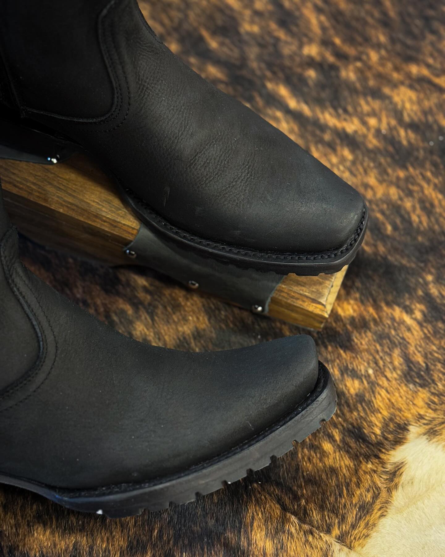 delranchoboots_1737146559_3547764936493605616_35365882753