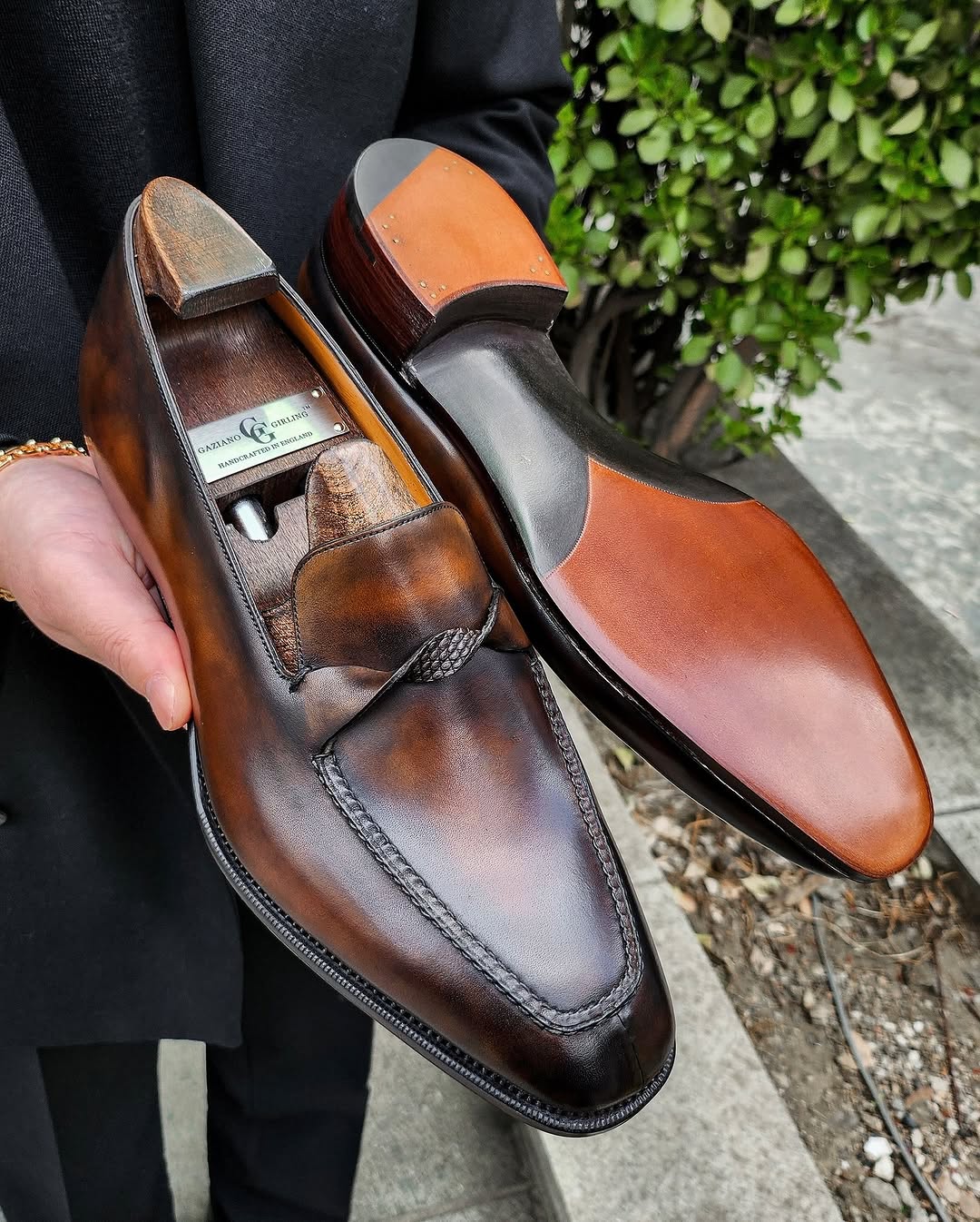 PRODUCT England, GAZIANO & GIRLING (G&G)HAND SEWN STITCHES TWIST BAND LOAFERAVIGNON - DARK CRIOLLO PATINA & IGUANA BANDAvailable Size(UK, Width E & F) - 66