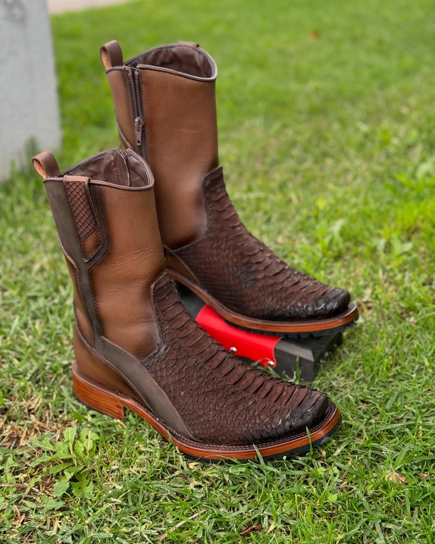 delranchoboots_1729305260_3481987356545208808_35365882753 (1)