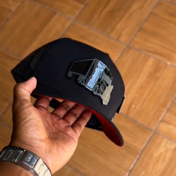 Black_Trucker_Cap-2