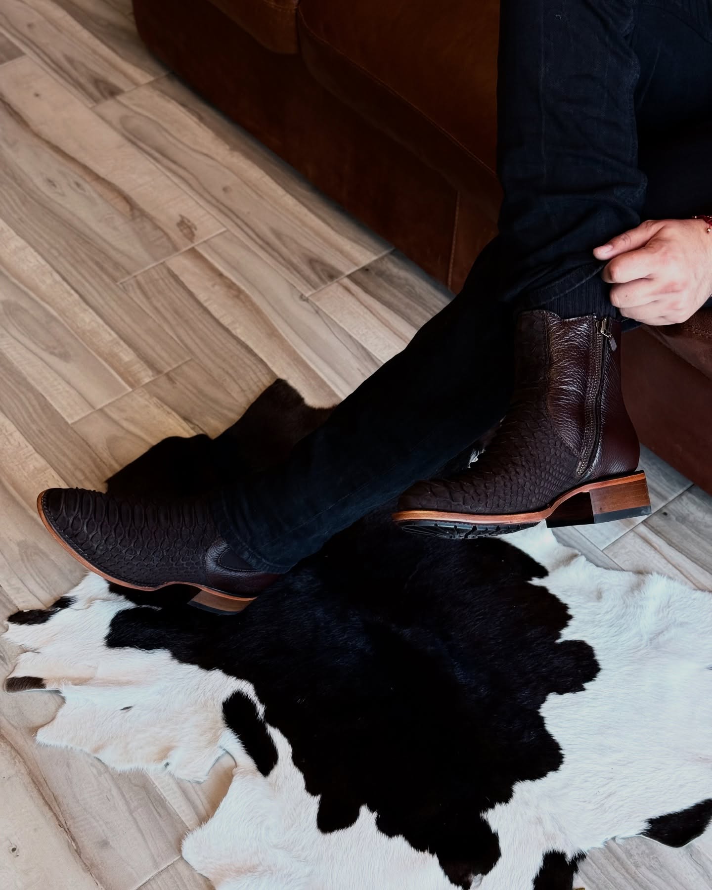 2025-06-10-DKsz8PaMguQ-0