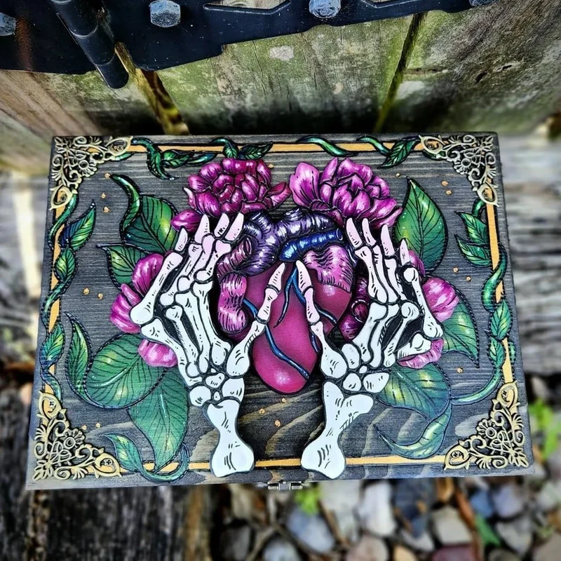 New Skull and Nature Hidden Key Box Wooden Halloween Souvenir Jewelry Gift Box
