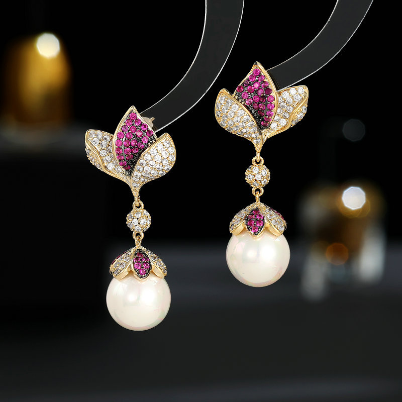 Exquisito pendiente colgante de cristal de circón perla con forma de cola de pez 50x19 mm - Imagen 8 de 9