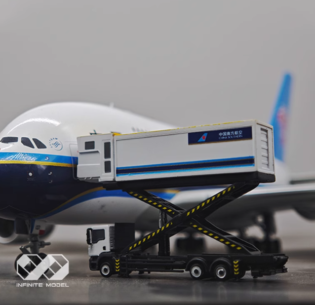 1:200 Flugzeug Modell Flughafen Bodenabfertigungsfahrzeuge 3D gedruckt Modell Spielzeug - Bild 12 von 31