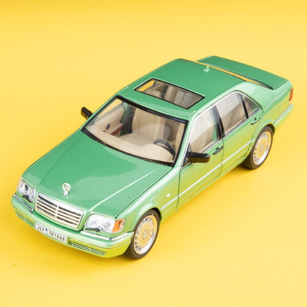 Modellino auto giocattolo 1/24 Benz W140 320SEL berlina classica pressofuso metallo - Foto 8 di 10