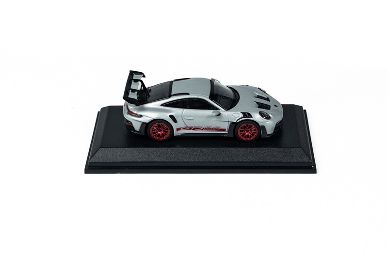 MINICHAMPS 1:64 Porsche 911 (992) GT3 RS 2024 Sportwagen Modell Auto Sammlung - Bild 8 von 41