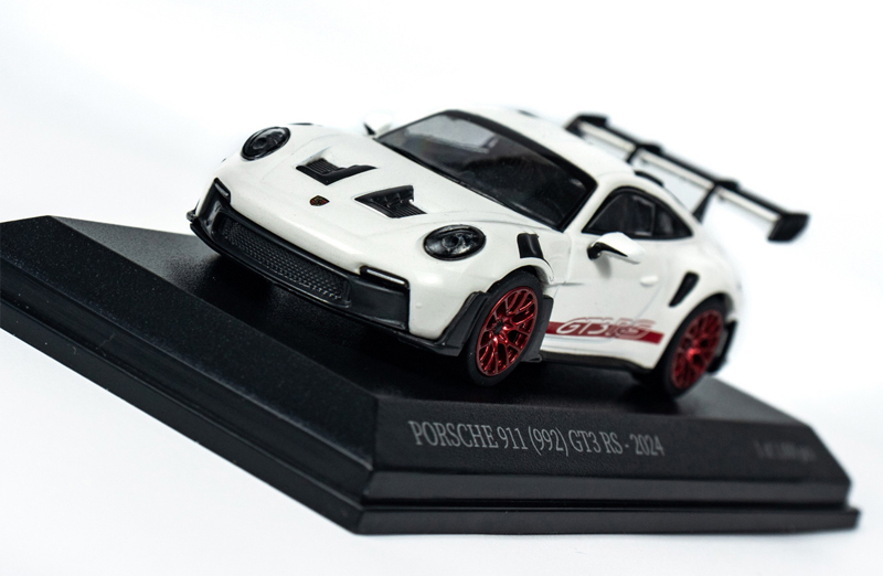 MINICHAMPS 1:64 Porsche 911 (992) GT3 RS 2024 Sportwagen Modell Auto Sammlung - Bild 23 von 41