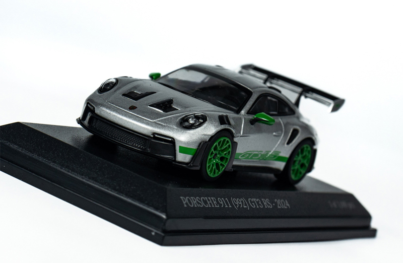 MINICHAMPS 1:64 Porsche 911 (992) GT3 RS 2024 Sportwagen Modell Auto Sammlung - Bild 31 von 41