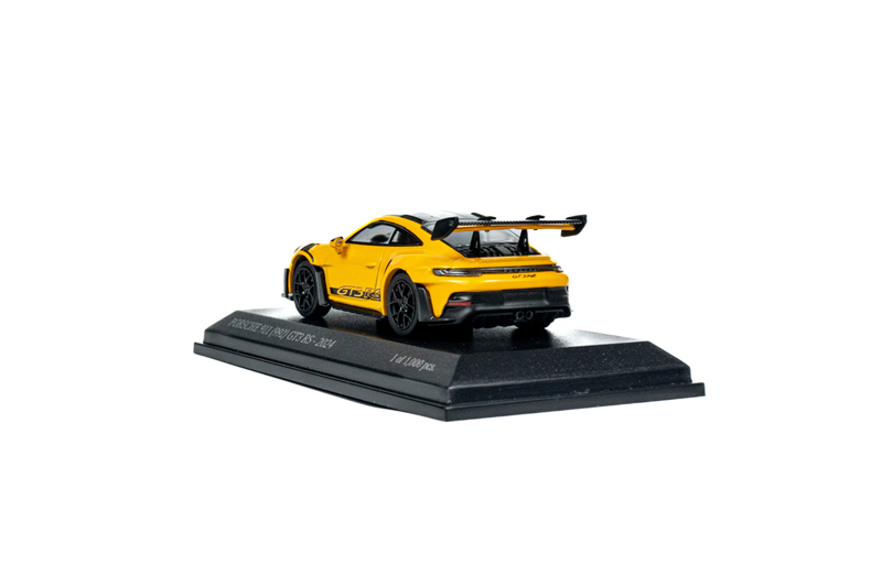 MINICHAMPS 1:64 Porsche 911 (992) GT3 RS 2024 Sportwagen Modell Auto Sammlung - Bild 37 von 41