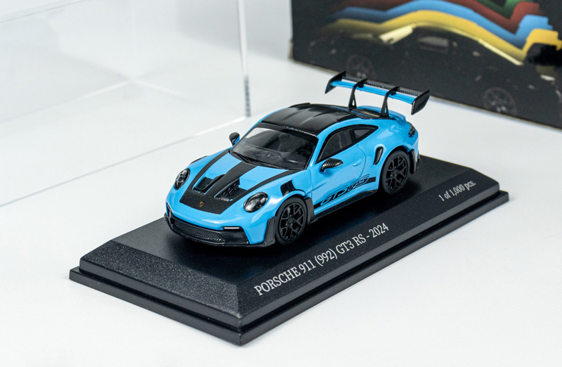 MINICHAMPS 1:64 Porsche 911 (992) GT3 RS 2024 Sportwagen Modell Auto Sammlung - Bild 38 von 41