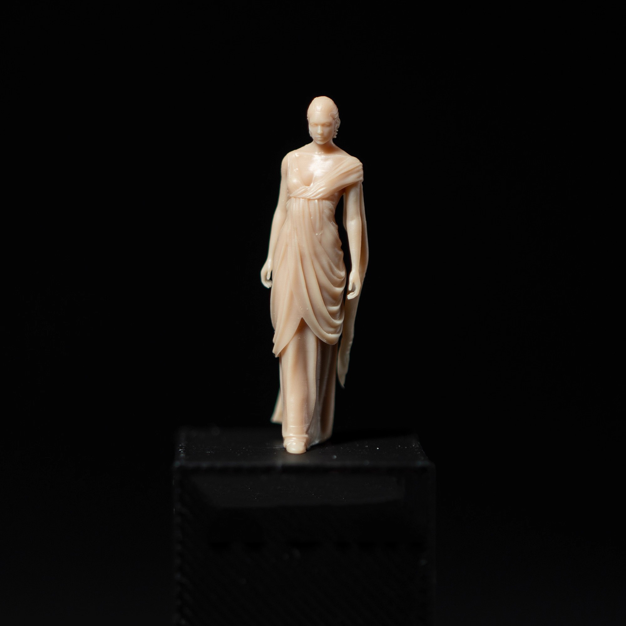 1/64 1/43 1/35 Scene Props Wonder Woman Gal Gadot Miniatures Figure Doll For Car - Picture 14 of 14