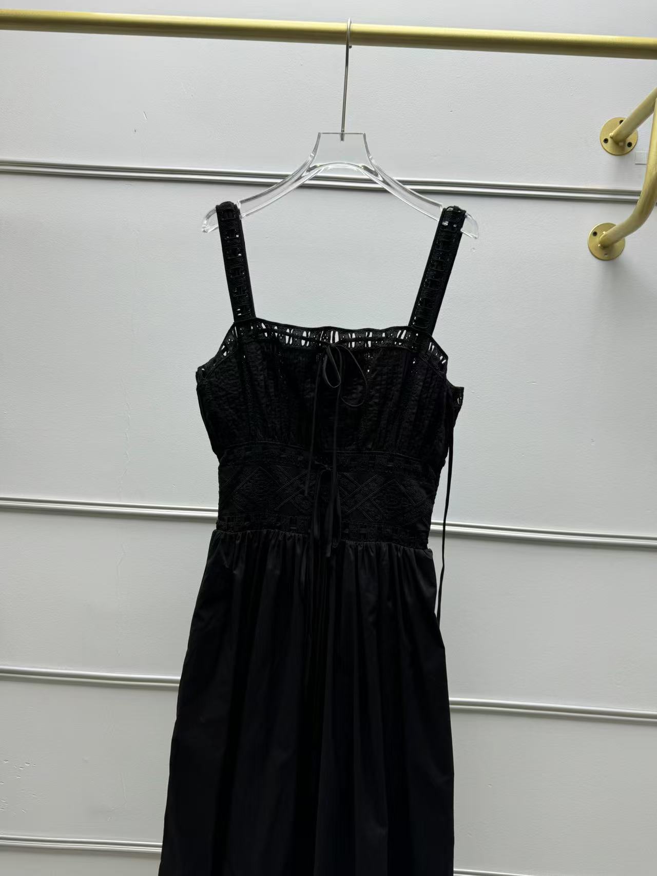Vestido de encaje calado con tirantes Christy Dawn - Imagen 28 de 35