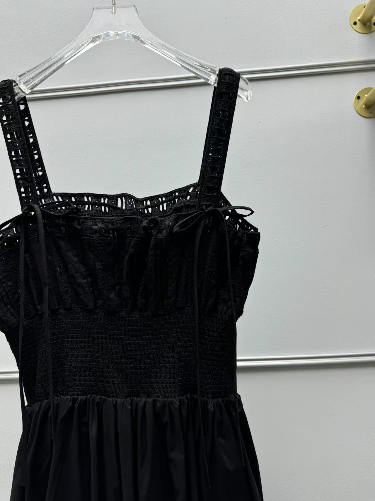 Vestido de encaje calado con tirantes Christy Dawn - Imagen 34 de 35