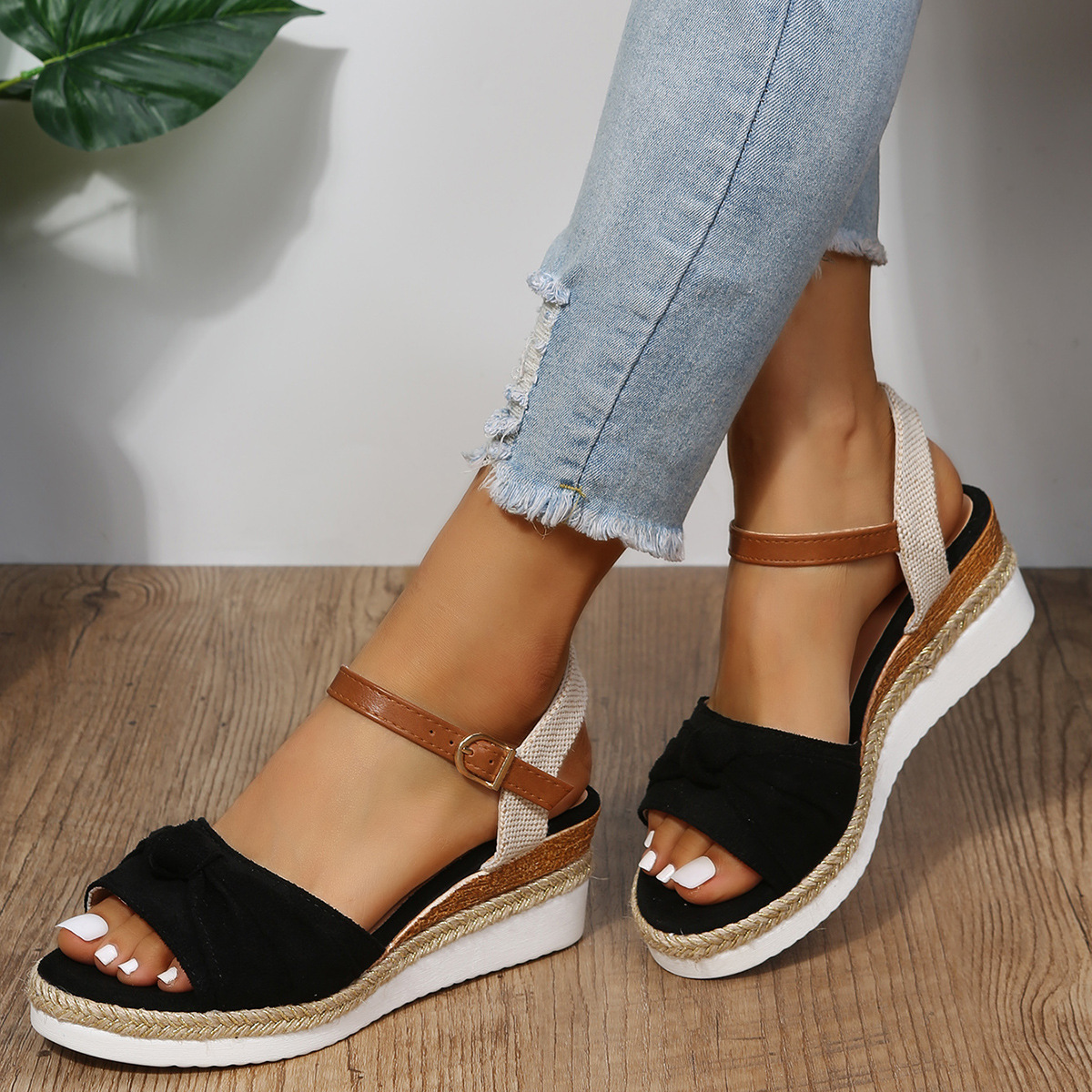 Mid heel clearance wedges uk