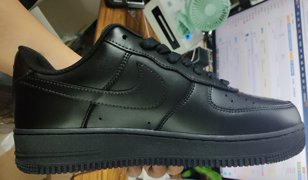 Multiple Sizes - Nike Air Force 1 Low '07 White Brand New FREE UK NEXT DAY - Picture 4 of 5