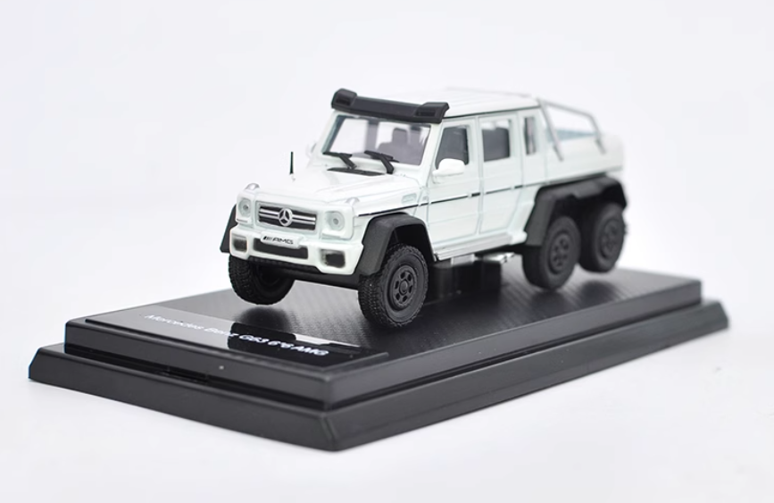 1:64 Mercedes-Benz G63 6X6 4X4 G500 AMG G pickup truck original car model.