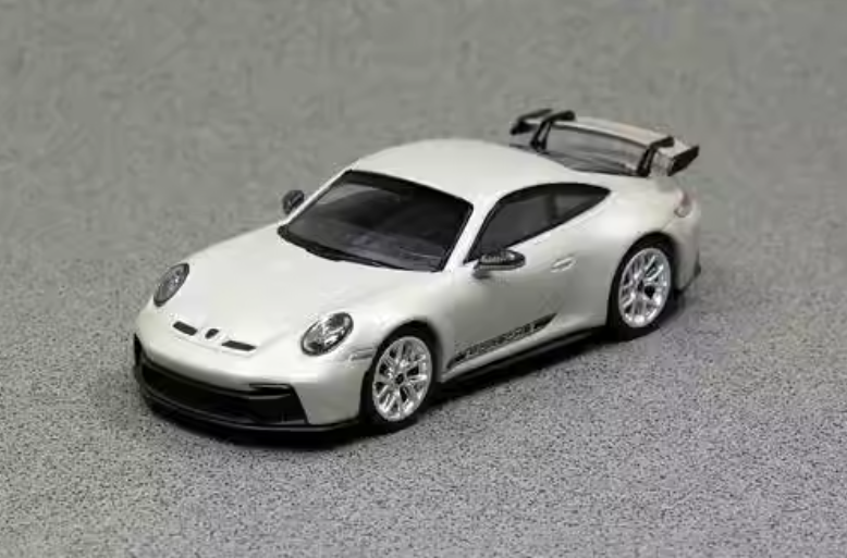 Mini-cut 1:64 PORSCHE 911 GT3 (992) 935 Silver Martini static car model.