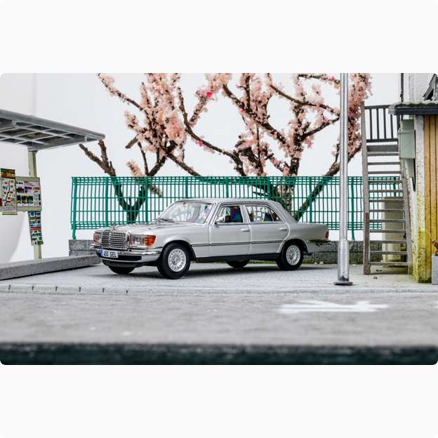 Maxwell 1: 64 Mercedes Benz S-Class 450SEL W116 Fifth Generation Alloy Car Model - Picture 15 of 15