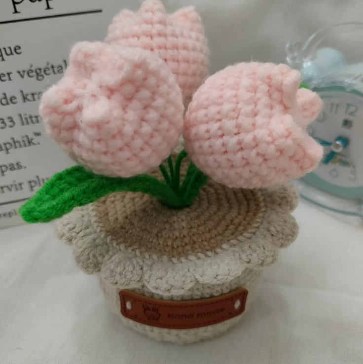 Handmade Crochet Desktop Potted Tulip Crochet Finished Product Handmade Crafts