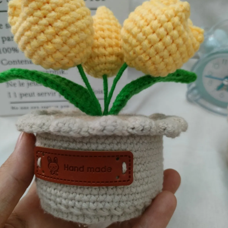 Handmade Crochet Desktop Potted Tulip Crochet Finished Product Handmade Crafts