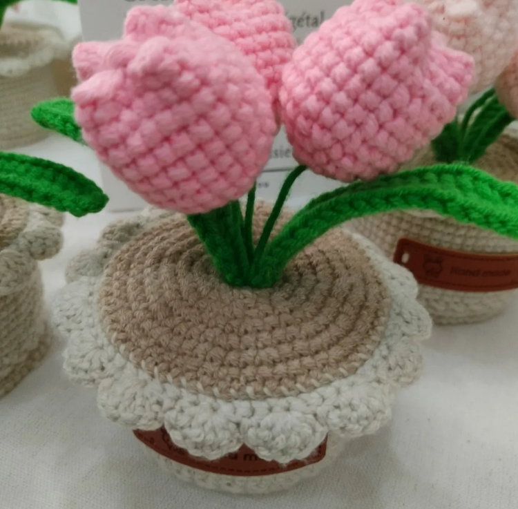 Handmade Crochet Desktop Potted Tulip Crochet Finished Product Handmade Crafts