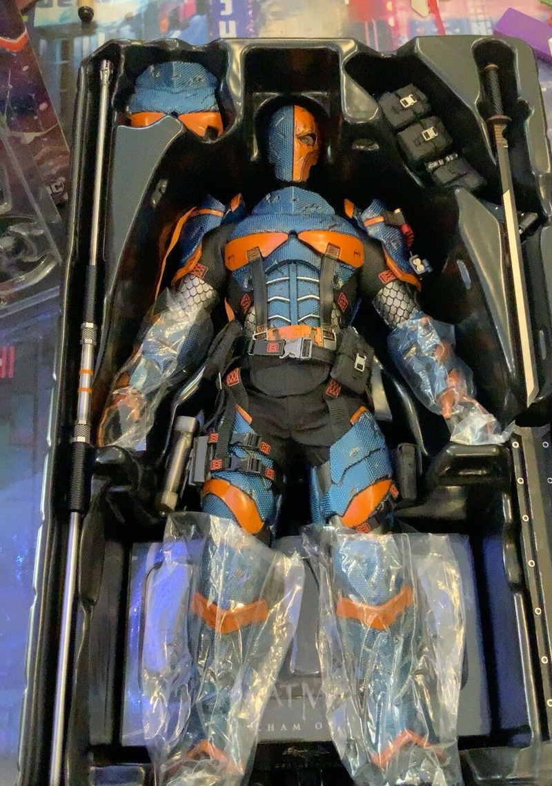 New Hot Toys VGM30 DC Set Batman: Arkham Knight Deathstroke 1/6