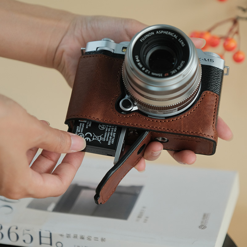 Genuine Leather Camera Bag Case Protect Cover Belt Strap For Fujifilm X-M5 XM5 - Picture 26 of 38