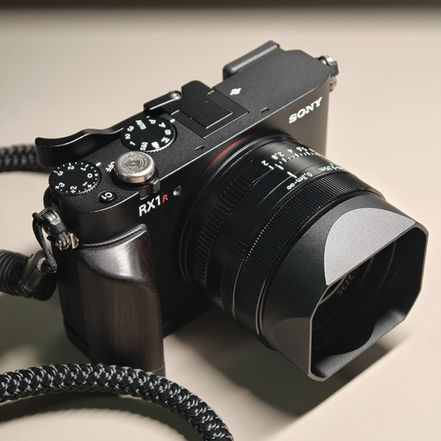 Metal Rectangle Lens Hood Cap Cover For Sony FE 35mm F2.8 55mm F1