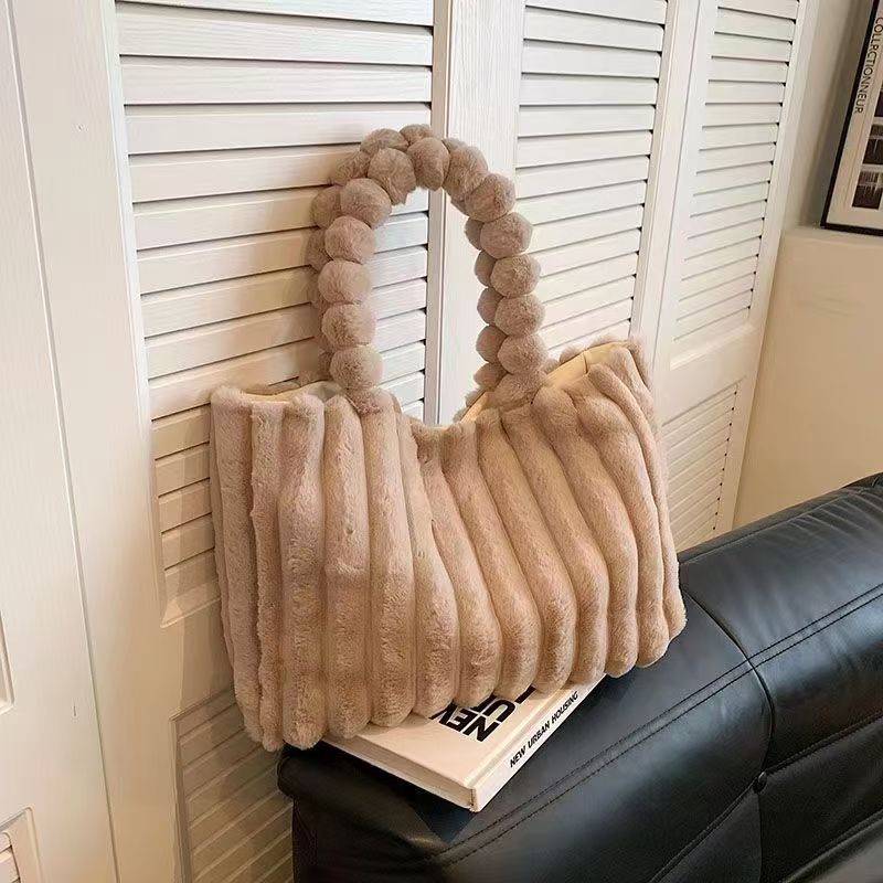 Fluffy Tote Bag for Women Winter Faux Fur Bag Fuzzy Purse and Handbags - Picture 24 of 26