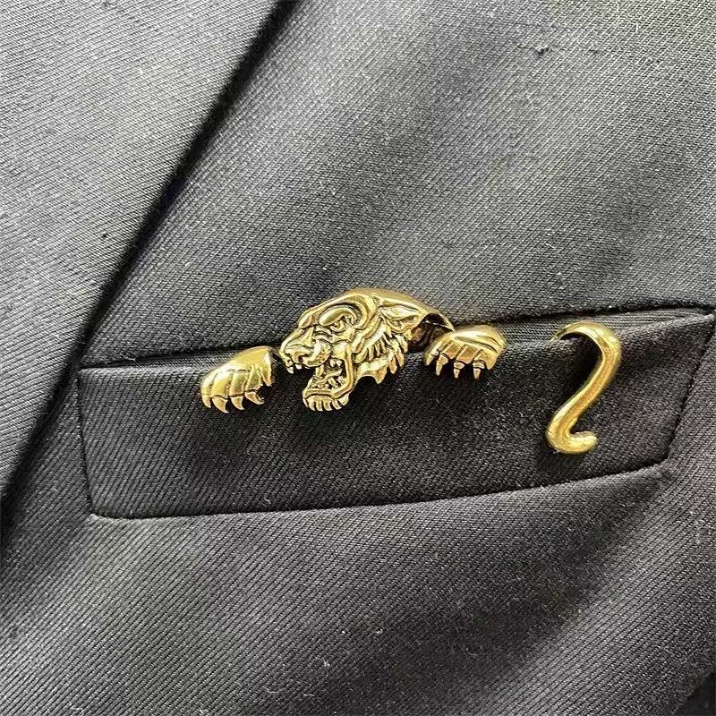 Men Suit Collar Pin Brooch Trendy Personality Pin Animal Tiger Octopus Jewelry